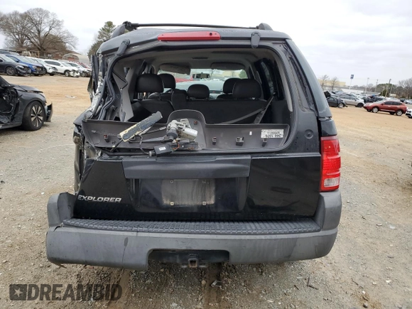 2003 Ford Explorer XLS z VIN 1FMZU62KX3ZA52065, wystawiony jako Copart lot #47872915 z przebiegiem 205 962 mil mil oraz Nie do naprawy • Non repairable. Historia ofert i sprzedaży dostępna na DreamBid. Obrazek 6.