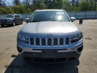 2017 Jeep Compass High Altitude with VIN 1C4NJCEA0HD147820, listed as a Copart auction lot 58565245 with 120,197 mi miles and Salvage title. Bid and sale history available at DreamBid. Image 5.