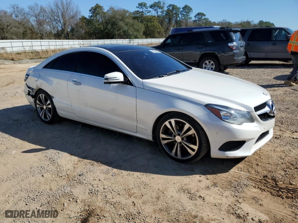 2015 Mercedes-Benz E-Class E 400 with VIN WDDKJ6FB1FF309800, listed as a Copart auction lot 47373045 with 132,211 mi miles and Salvage Title. Bid and sale history available at carsss.com. Image 4.