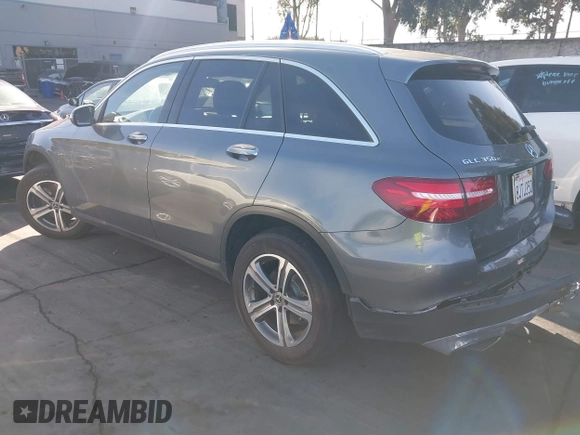 2019 Mercedes-Benz GLC 350e z VIN WDC0G5EB1KF579447, wystawiony jako IAAI lot #41534374 z przebiegiem 88 601 mil mil oraz . Historia ofert i sprzedaży dostępna na DreamBid. Obrazek 3.