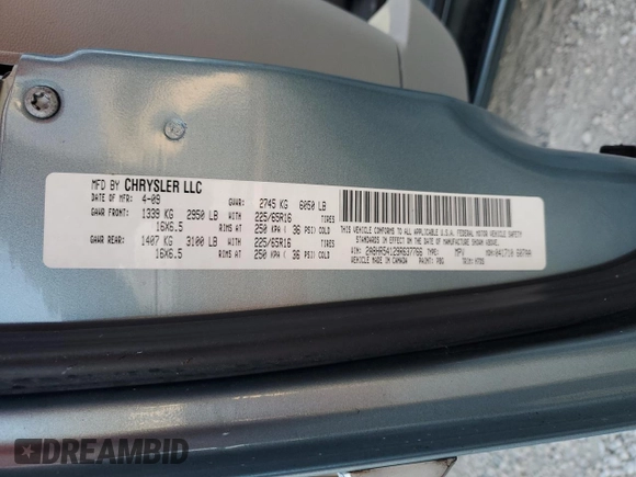 2009 Chrysler Town & Country Touring with VIN 2A8HR54129R637766, listed as a Copart auction lot 48561705 with 53,706 mi miles and Salvage Title. Bid and sale history available at DreamBid. Image 14.