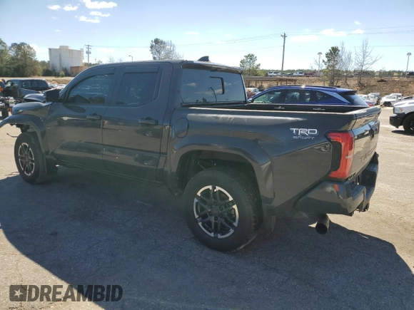 2024 Toyota Tacoma SR5 z VIN 3TMLB5JN2RM017259, wystawiony jako Copart lot #47946465 z przebiegiem 29 596 mil mil oraz Szkoda całkowita • Salvage title. Historia ofert i sprzedaży dostępna na DreamBid. Obrazek 2.