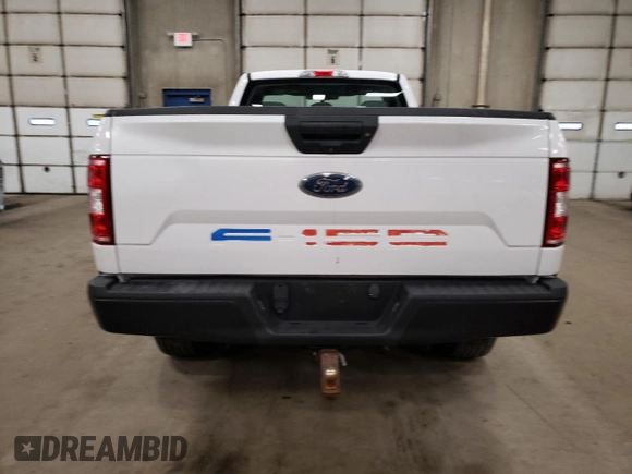 2020 Ford F-150 XL z VIN 1FTMF1EB3LKD22043, wystawiony jako Copart lot #85072684 z przebiegiem Nie podano mil oraz Szkoda całkowita • Salvage title. Historia ofert i sprzedaży dostępna na DreamBid. Obrazek 6.