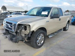 2008 Ford F-150 STX с VIN 1FTRX12WX8FB96483, выставлен на аукционе IAAI как лот 41516003 с пробегом 119 351 миль миль и . История ставок и продаж доступна на DreamBid. Изображение 19.