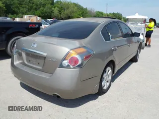 2007 Nissan Altima 2.5 with VIN 1N4AL21E57N420597, listed as a IAAI auction lot 42037962 with 1 mi miles. Bid and sale history available at carsss.com. Image 6.