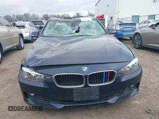 2015 BMW 3 Series 328i xDrive with VIN WBA3B3C54FF547033, listed as a IAAI auction lot 41184204 with 87,664 mi miles and . Bid and sale history available at DreamBid. Image 12.
