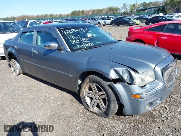 2006 Chrysler 300 C with VIN 2C3KK63H86H277253, listed as a IAAI auction lot 42039732 with 196,694 mi miles. Bid and sale history available at carsss.com. Image 1.
