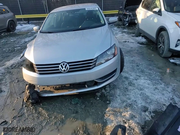 2014 Volkswagen Passat SE with VIN 1VWBP7A35EC009611, listed as a Copart auction lot 88846905 with 99,459 mi miles and Salvage Title. Bid and sale history available at carsss.com. Image 11.