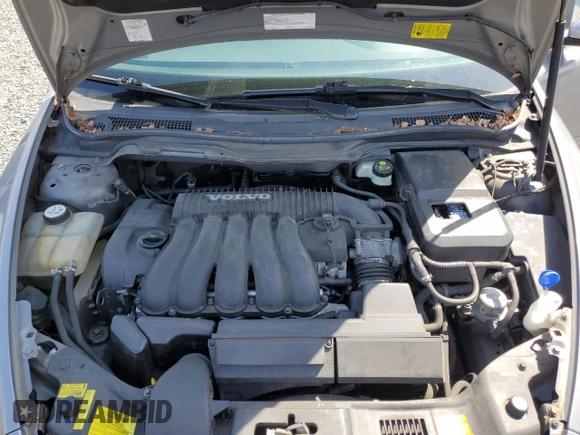 2004 Volvo S40 z VIN YV1MS382742006255, wystawiony jako Copart lot #57217135 z przebiegiem 66 740 mil mil oraz Szkoda całkowita • Salvage title. Historia ofert i sprzedaży dostępna na DreamBid. Obrazek 11.