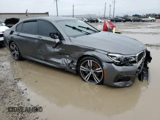 2017 BMW 7 Series 750i with VIN WBA7F0C33HGM22010, listed as a Copart auction lot 45919333 with 0 mi miles. Bid and sale history available at carsss.com. Image 4.