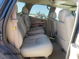 2005 GMC Yukon SLT with VIN 1GKEK13T15J239462, listed as a Copart auction lot 52131435 with 164,696 mi miles and Salvage Title. Bid and sale history available at carsss.com. Image 11.