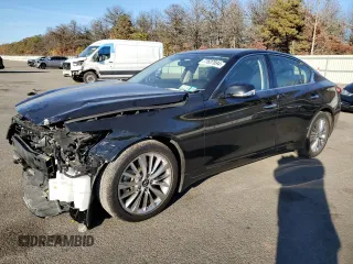 2022 Infiniti Q50 LUXE with VIN JN1EV7BR2NM341107, listed as a Copart auction lot 77637694 with 37,252 mi miles and Salvage Title. Bid and sale history available at carsss.com. Image 1.