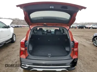 2023 Kia Seltos S z VIN KNDEU2AA1P7393926, wystawiony jako Copart lot #46936325 z przebiegiem 24 867 mil mil oraz Szkoda całkowita • Salvage title. Historia ofert i sprzedaży dostępna na DreamBid. Obrazek 6.