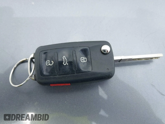 2012 Volkswagen Passat S z VIN 1VWAP7A39CC074390, wystawiony jako IAAI lot #42147260 z przebiegiem 114 996 mil mil oraz . Historia ofert i sprzedaży dostępna na DreamBid. Obrazek 11.