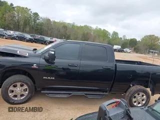 2024 Ram 2500 Big Horn с VIN 3C6UR5DL5RG197515, выставлен на аукционе IAAI как лот 41951224 с пробегом 14 995 миль миль и . История ставок и продаж доступна на DreamBid. Изображение 14.