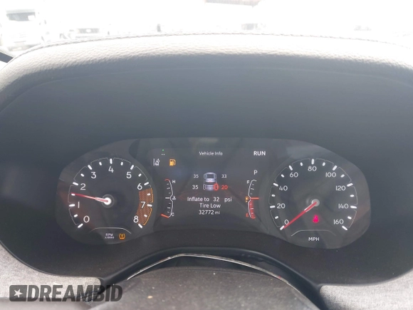 2022 Jeep Compass Latitude with VIN 3C4NJCBB8NT218393, listed as a IAAI auction lot 41712944 with 32,772 mi miles and . Bid and sale history available at carsss.com. Image 7.