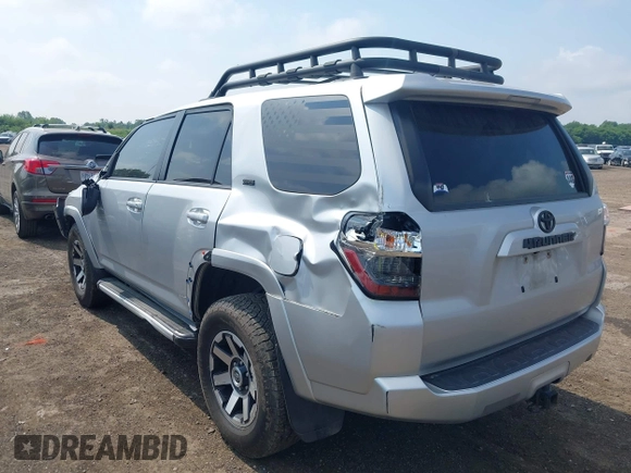 2020 Toyota 4Runner SR5 with VIN JTEBU5JR6L5807164, listed as a IAAI auction lot 42687254 with 127,825 mi miles and . Bid and sale history available at DreamBid. Image 17.