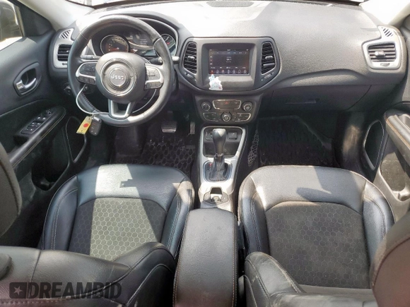 2021 Jeep Compass Altitude z VIN 3C4NJCBB3MT505719, wystawiony jako Copart lot #59015535 z przebiegiem 95 776 mil mil oraz Szkoda całkowita • Salvage title. Historia ofert i sprzedaży dostępna na DreamBid. Obrazek 8.