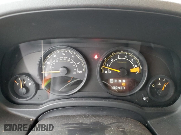 2014 Jeep Patriot Latitude z VIN 1C4NJPFA2ED928050, wystawiony jako Copart lot #50195295 z przebiegiem 130 437 mil mil oraz Szkoda całkowita • Salvage title. Historia ofert i sprzedaży dostępna na DreamBid. Obrazek 9.