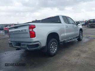 2019 Chevrolet Silverado 1500 LT with VIN 1GCRWCEK8KZ314897, listed as a IAAI auction lot 41546697 with 75,556 mi miles and . Bid and sale history available at DreamBid. Image 4.