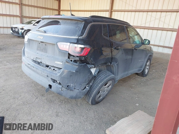 2018 Jeep Compass Latitude with VIN 3C4NJDBB6JT435456, listed as a IAAI auction lot 41328053 with 44,580 mi miles. Bid and sale history available at carsss.com. Image 4.