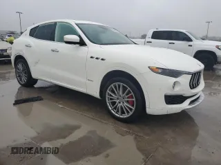 2019 Maserati Levante GranLusso z VIN ZN661XUL3KX325268, wystawiony jako Copart lot #83449104 z przebiegiem 16 944 mil mil oraz Czysty tytuł • Clean title. Historia ofert i sprzedaży dostępna na DreamBid. Obrazek 4.
