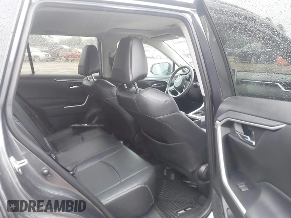 2020 Toyota RAV4 XLE Premium with VIN 2T3C1RFV1LW091362, listed as a IAAI auction lot 41600933 with 59,511 mi miles. Bid and sale history available at carsss.com. Image 8.