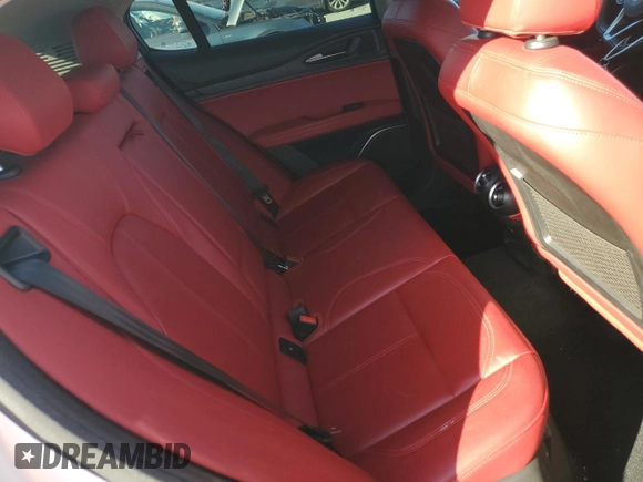 2019 Alfa Romeo Stelvio z VIN ZASPAJAN3K7C72152, wystawiony jako Copart lot #49764735 z przebiegiem 53 857 mil mil oraz Szkody całkowita. Historia ofert i sprzedaży dostępna na DreamBid. Obrazek 12.