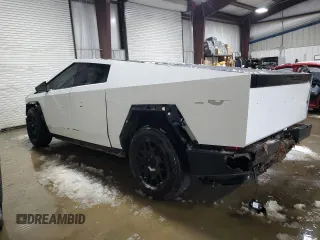 2024 Tesla Cybertruck z VIN 7G2CEHED7RA019582, wystawiony jako Copart lot #87906725 z przebiegiem Nie podano mil oraz Szkoda całkowita • Salvage title. Historia ofert i sprzedaży dostępna na DreamBid. Obrazek 2.