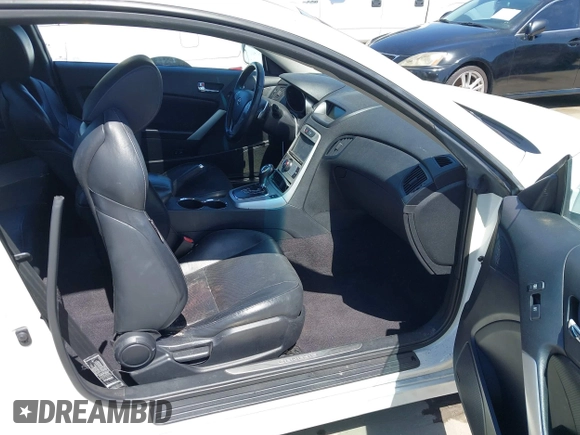 2010 Hyundai Genesis Coupe с VIN KMHHU6KH2AU006871, выставлен на аукционе IAAI как лот 41906167 с пробегом 118 585 миль миль и . История ставок и продаж доступна на DreamBid. Изображение 5.