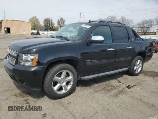 2013 Chevrolet Avalanche LS with VIN 3GNTKEE75DG261563, listed as a Copart auction lot 51963875 with 34,560 mi miles and Salvage title. Bid and sale history available at DreamBid. Image 1.