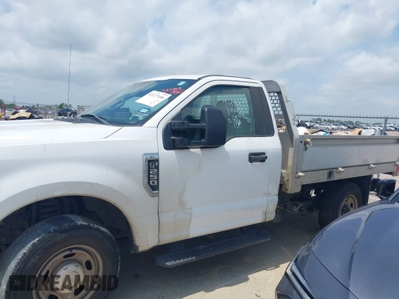 2019 Ford Super Duty F-250 SRW XL with VIN 1FDBF2A69KED44630, listed as a IAAI auction lot 42127168 with 70,738 mi miles. Bid and sale history available at carsss.com. Image 14.