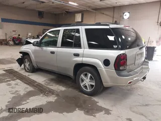 2005 Chevrolet TrailBlazer LT with VIN 1GNDT13S252171914, listed as a IAAI auction lot 39875176 with 112,862 mi miles and . Bid and sale history available at DreamBid. Image 3.