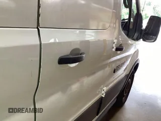 2018 Ford Transit с VIN 1FTYR1ZG4JKA34091, выставлен на аукционе IAAI как лот 42650298 с пробегом 177 181 миль миль и . История ставок и продаж доступна на DreamBid. Изображение 18.