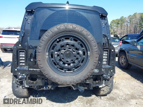 2020 Land Rover Defender SE with VIN SALEP7EU7L2033956, listed as a IAAI auction lot 41654588 with 85,029 mi miles and . Bid and sale history available at DreamBid. Image 6.