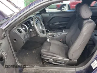 2012 Ford Mustang Premium с VIN 1ZVBP8AMXC5255571, выставлен на аукционе Copart как лот 61208395 с пробегом 176 102 миль миль и Списание • Salvage title. История ставок и продаж доступна на DreamBid. Изображение 7.
