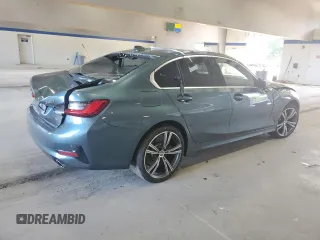 2021 BMW 3 Series 330i xDrive with VIN WBA5R7C01MFK86974, listed as a Copart auction lot 69995894 with 28,926 mi miles and Salvage Title. Bid and sale history available at carsss.com. Image 3.