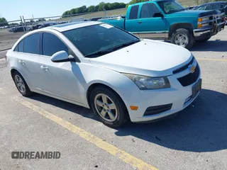 2014 Chevrolet Cruze 1LT с VIN 1G1PC5SB7E7182224, выставлен на аукционе IAAI как лот 42609863 с пробегом 203 351 миль миль и . История ставок и продаж доступна на DreamBid. Изображение 1.