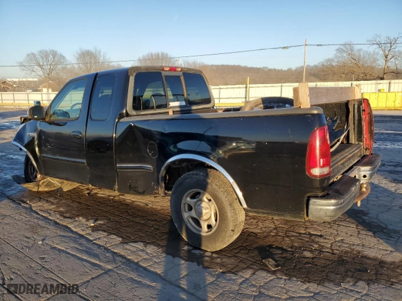 1998 Ford F-150 Standard with VIN 1FTZX1725WNB89028, listed as a Copart auction lot 43360225 with 231,799 mi miles and Salvage Title. Bid and sale history available at carsss.com. Image 2.