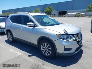 2017 Nissan Rogue S with VIN KNMAT2MT5HP588959, listed as a IAAI auction lot 39662668 with 224,444 mi miles. Bid and sale history available at carsss.com. Image 1.