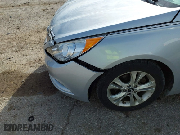 2012 Hyundai Sonata 2.4L Limited PZEV with VIN 5NPEC4AC2CH364571, listed as a IAAI auction lot 41813774 with 146,977 mi miles. Bid and sale history available at carsss.com. Image 6.