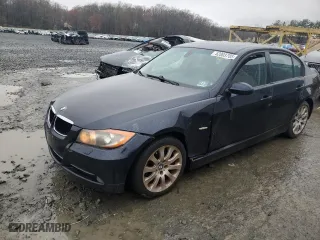 2008 BMW 3 Series 328xi with VIN WBAVC93558K039883, listed as a Copart auction lot 52003785 with NaN miles and Salvage Title. Bid and sale history available at carsss.com. Image 1.