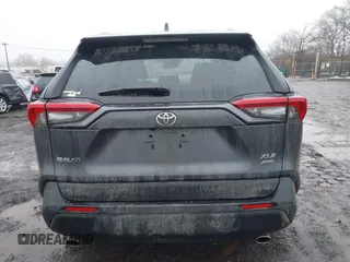2020 Toyota RAV4 XLE with VIN 2T3P1RFV8LC122030, listed as a IAAI auction lot 41574567 with 42,586 mi miles and . Bid and sale history available at DreamBid. Image 16.