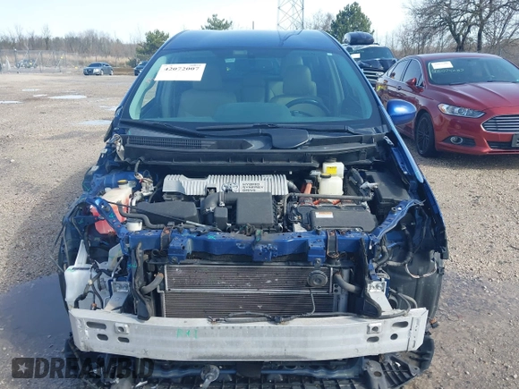2013 Toyota Prius Two with VIN JTDZN3EUXD3272985, listed as a IAAI auction lot 42072007 with 135,785 mi miles and . Bid and sale history available at carsss.com. Image 13.