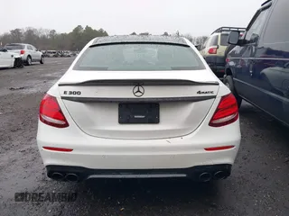 2019 Mercedes-Benz E-Class E 300 with VIN WDDZF4KBXKA514520, listed as a IAAI auction lot 41788721 with 71,600 mi miles. Bid and sale history available at carsss.com. Image 16.