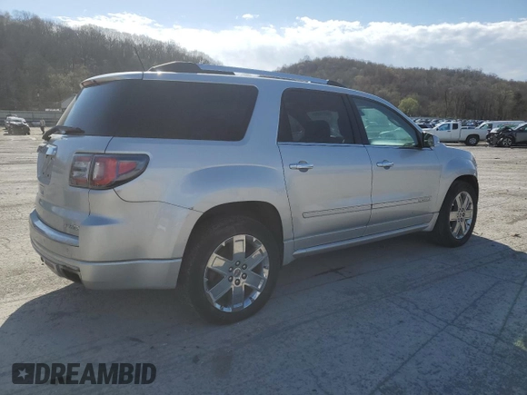 2015 GMC Acadia Denali z VIN 1GKKVTKD9FJ361276, wystawiony jako Copart lot #52775995 z przebiegiem 134 979 mil mil oraz Szkoda całkowita • Salvage title. Historia ofert i sprzedaży dostępna na DreamBid. Obrazek 3.