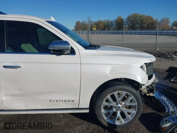 2019 Ford Expedition Max Platinum with VIN 1FMJK1MT4KEA53312, listed as a IAAI auction lot 41035899 with 87,484 mi miles and . Bid and sale history available at DreamBid. Image 17.