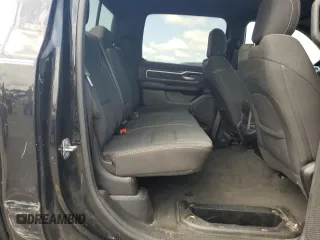 2020 Ram 1500 Big Horn z VIN 1C6RRFFGXLN300261, wystawiony jako Copart lot #57476265 z przebiegiem 103 082 mil mil oraz Szkoda całkowita • Salvage title. Historia ofert i sprzedaży dostępna na DreamBid. Obrazek 10.
