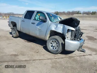 2010 Chevrolet Silverado 1500 LS with VIN 3GCRKREA3AG205283, listed as a IAAI auction lot 41757424 with 1 mi miles. Bid and sale history available at carsss.com. Image 1.
