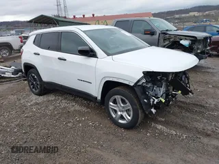 2023 Jeep Compass Sport with VIN 3C4NJDAN0PT516635, listed as a IAAI auction lot 41492162 with 19,315 mi miles and . Bid and sale history available at DreamBid. Image 1.